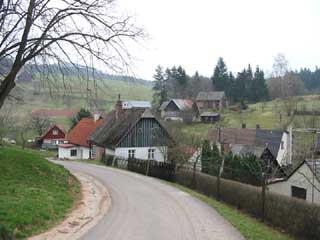 Doln� Javo��, ve vsi