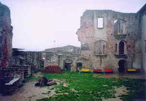 hrad Pecka � zbytky zd�