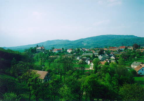 �eleznice, ji�n� a jihoz�padn� ��st