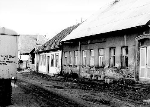 Říční 73, 169, 317, 72