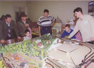 �elezni�n� model��