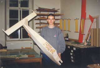 Leteck� model��