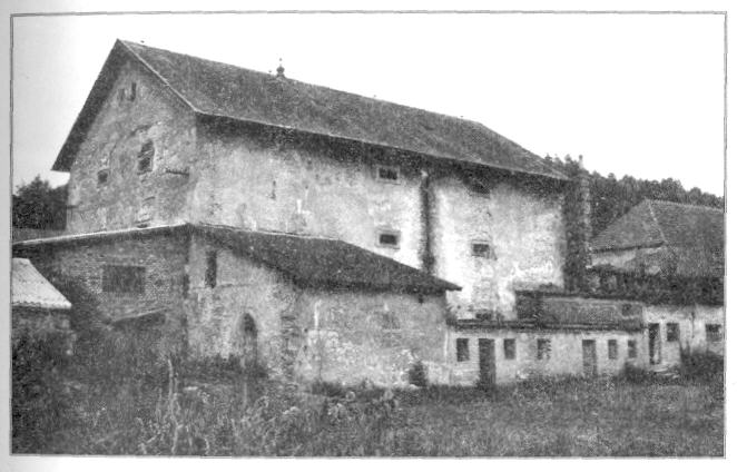 tvrz v Konecchlumí – pohled na tvrz