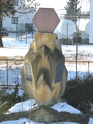 Bud�eves � pomn�k ob�tem 1. sv. v�lky (012)