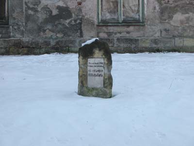 Kopidlno � pomn�k ob�ti 2. sv. v�lky (059)